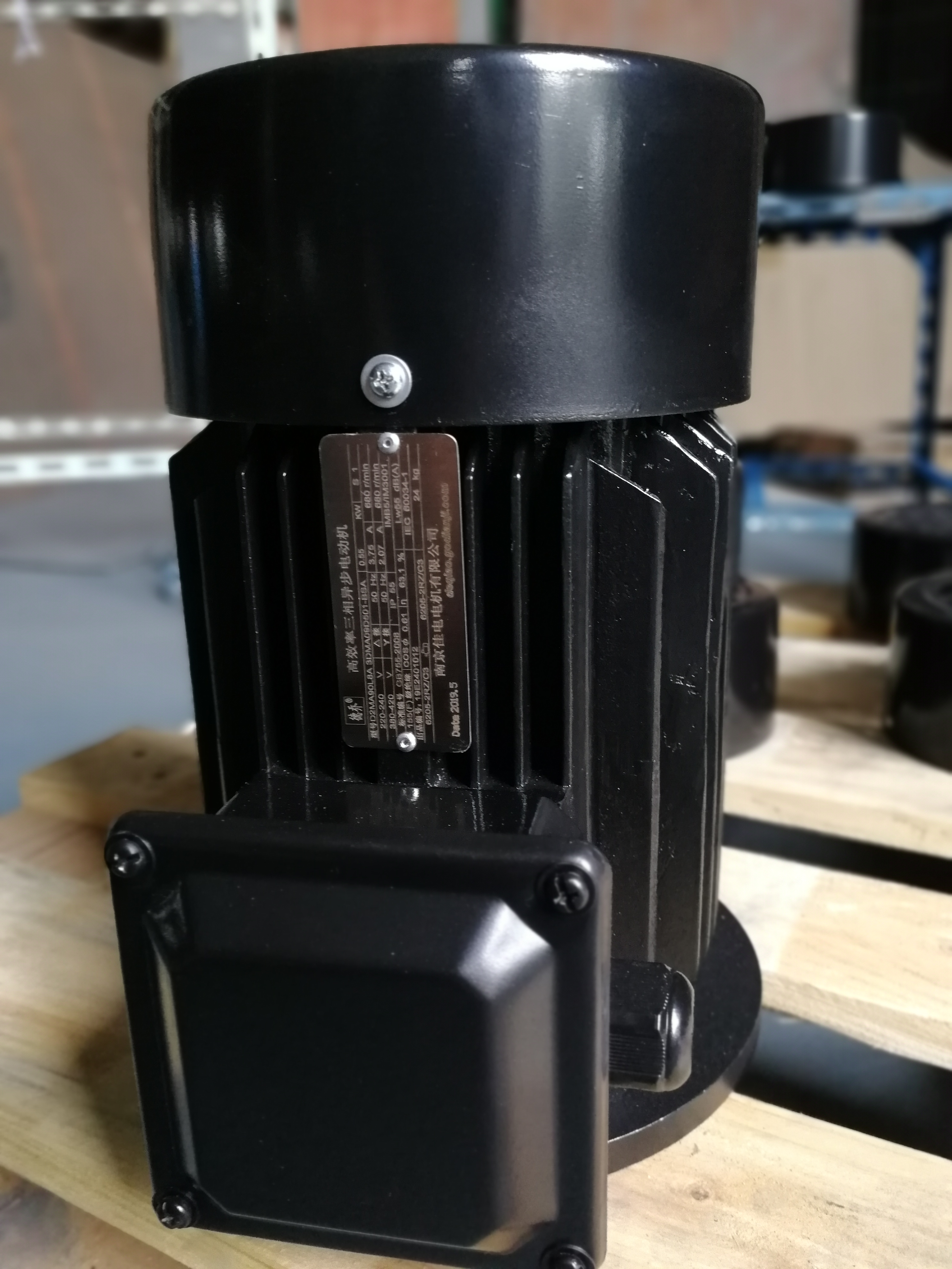 D2MA系列一般过程用铸铁三相异步电机